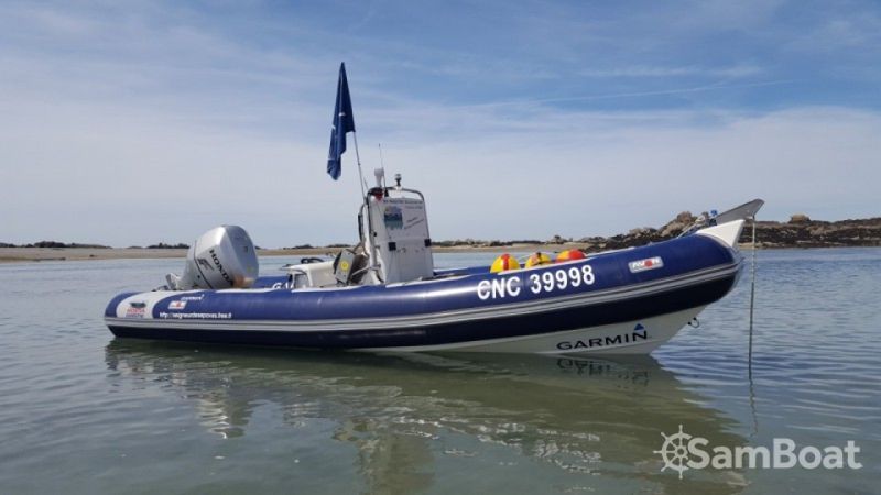 Billet Location de bateau - Avon Aventure 6,20 (Semi-rigid)