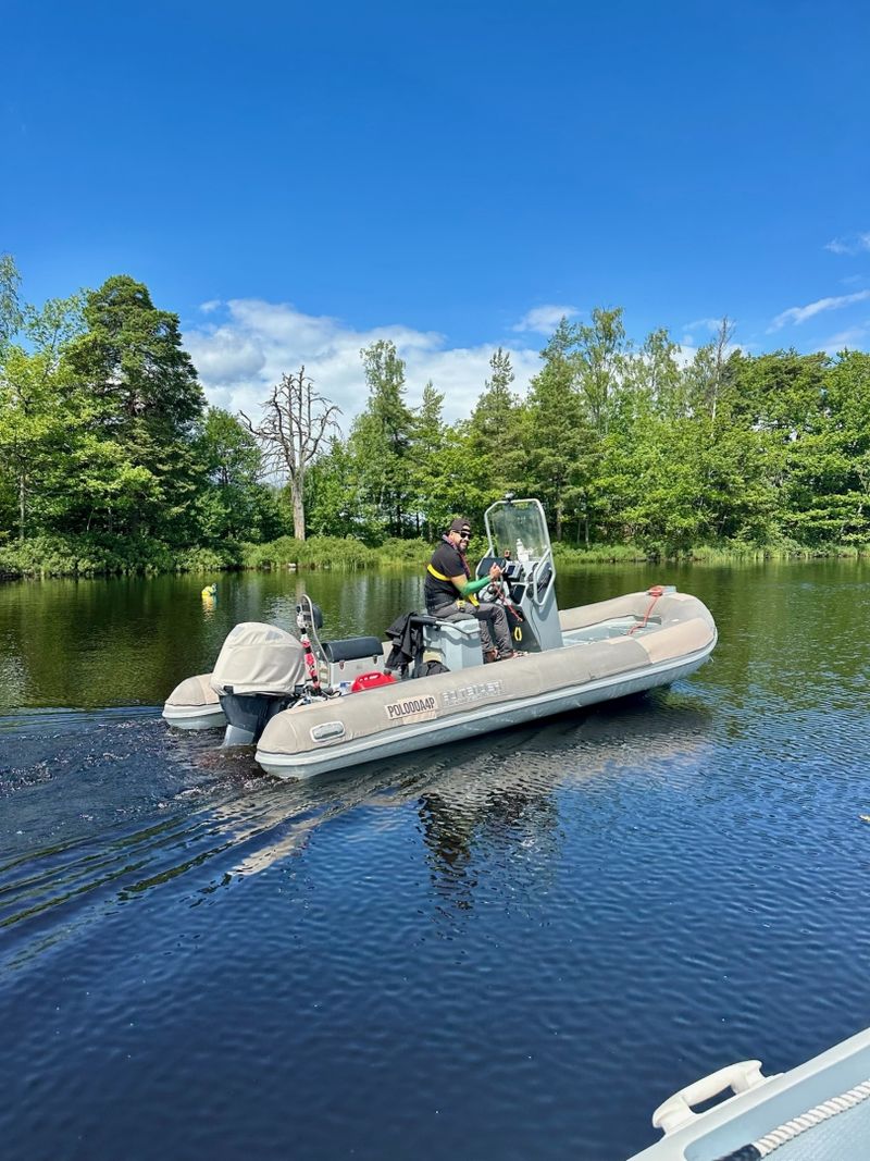 Billet Location de bateau - 3D Tender Stealth RIB 550 (Semi-rigid)