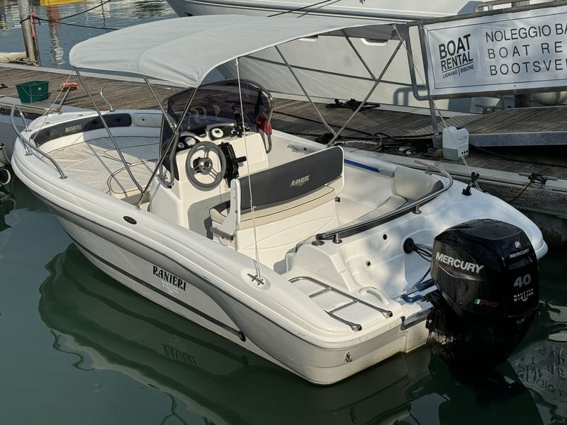 Billet Location de bateau - Ranieri Shark 19 (Motorboat)