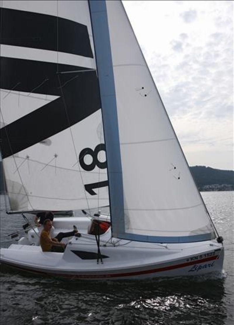 Billet Location de bateau - Varianta  18 (Sailboat)