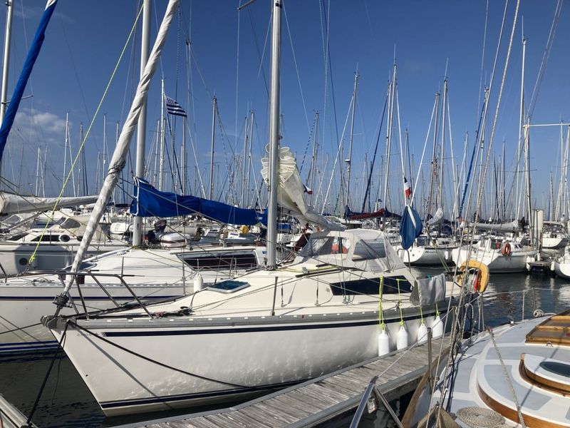 Billet Location de bateau - Jeanneau Eolia (Sailboat)