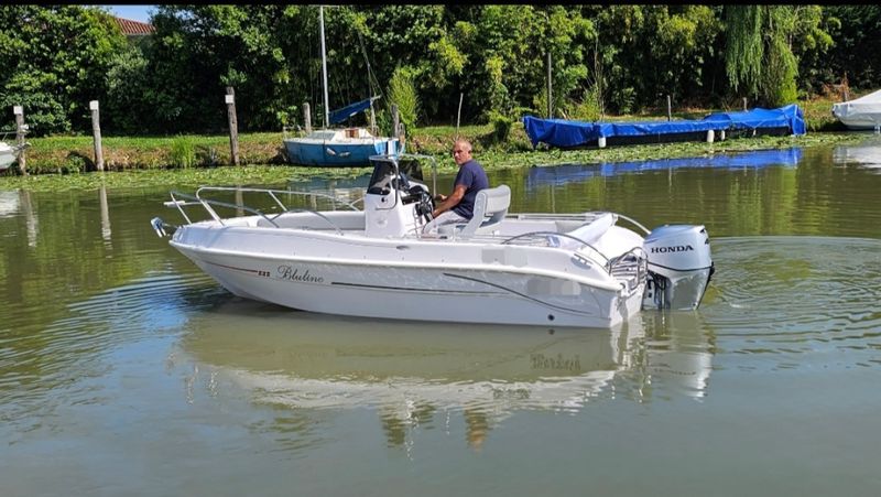 Billet Location de bateau - Bluline 19 Ft Open (Motorboat)