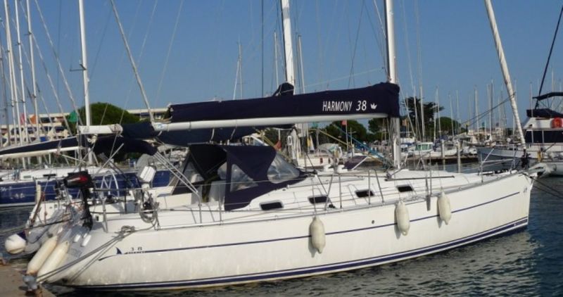Billet Location de bateau - Poncin Yachts Harmony 38 (Sailboat)