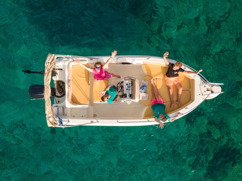 Billet Location de bateau - Vittoria Matu  19 (Motorboat)