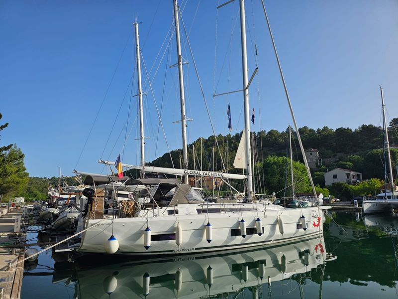 Billet Location de bateau - Dufour 470 (Sailboat)