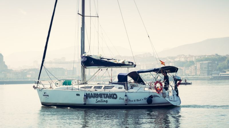 Billet Location de bateau - Jeanneau Sun Odissey 40.30 (Sailboat)