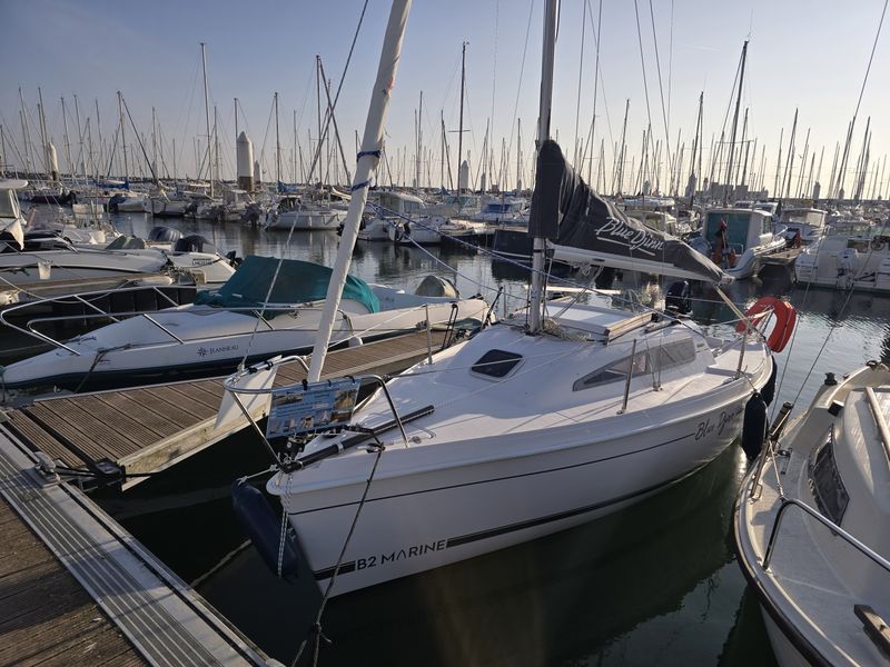 Billet Location de bateau - B2 Marine Blue Djinn (Sailboat)