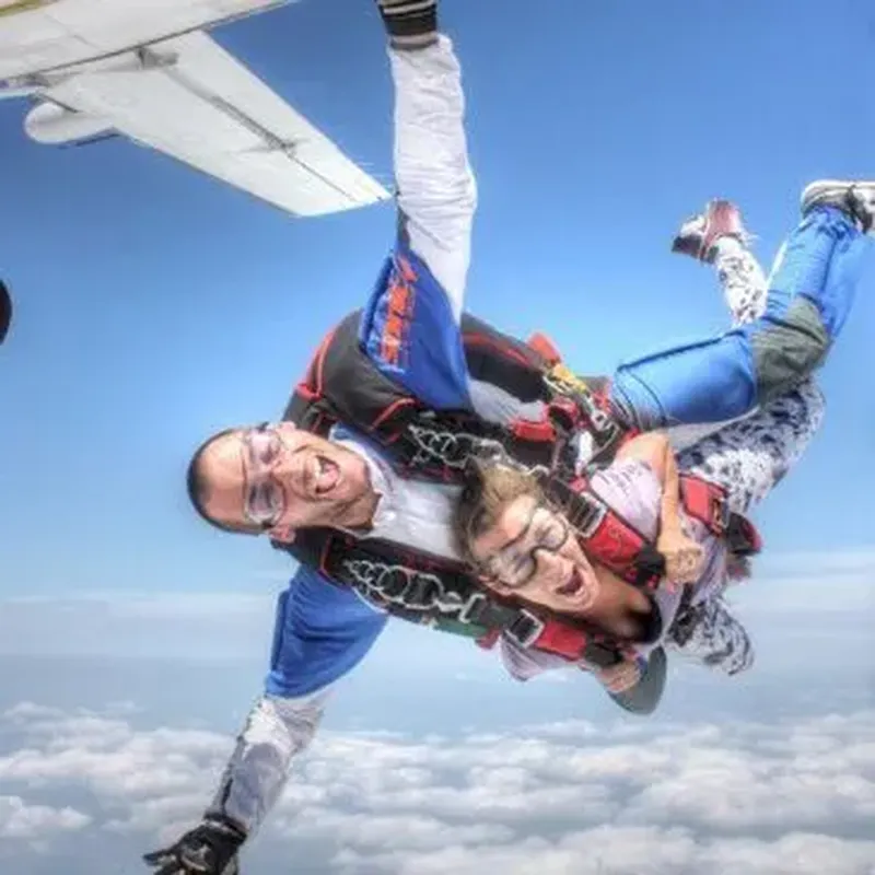 Billet Saut en Parachute Tandem à Revel