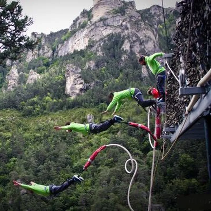 Billet Saut à l'élastique depuis une falaise à Mende