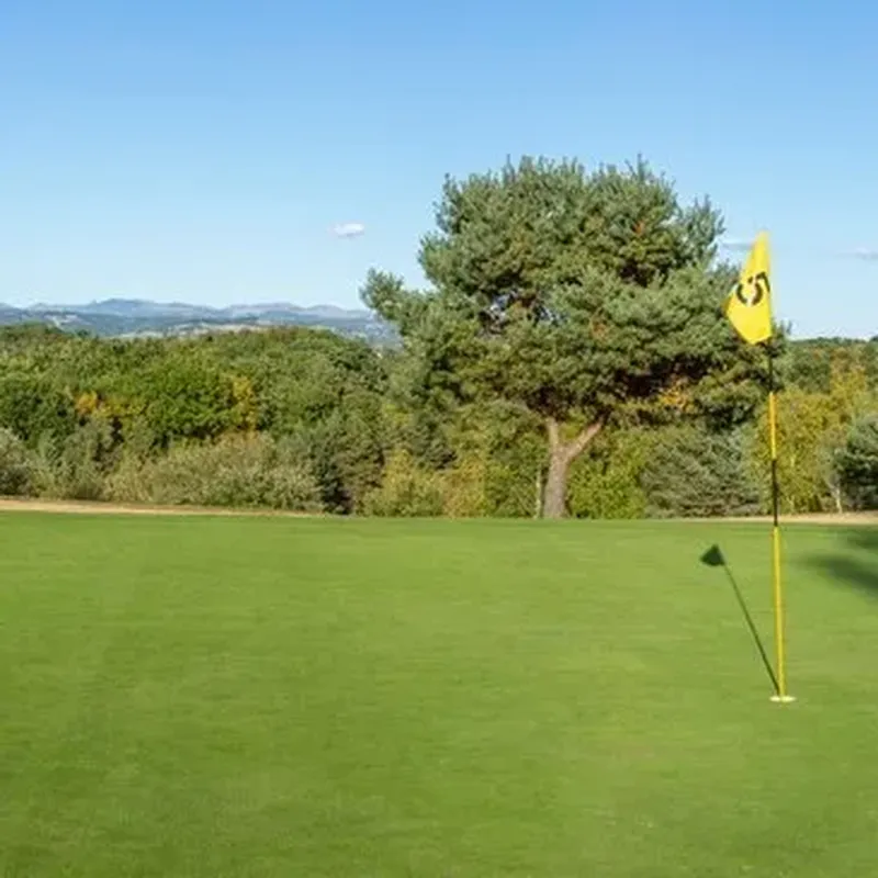 Billet Week-end Golf en Auvergne près d'Aurillac