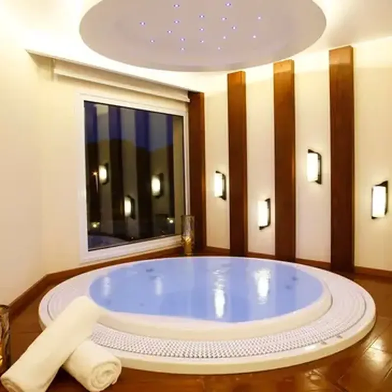 Billet Spa et Dîner à l'Hôtel Corsica & Spa Serena 5* à Calvi