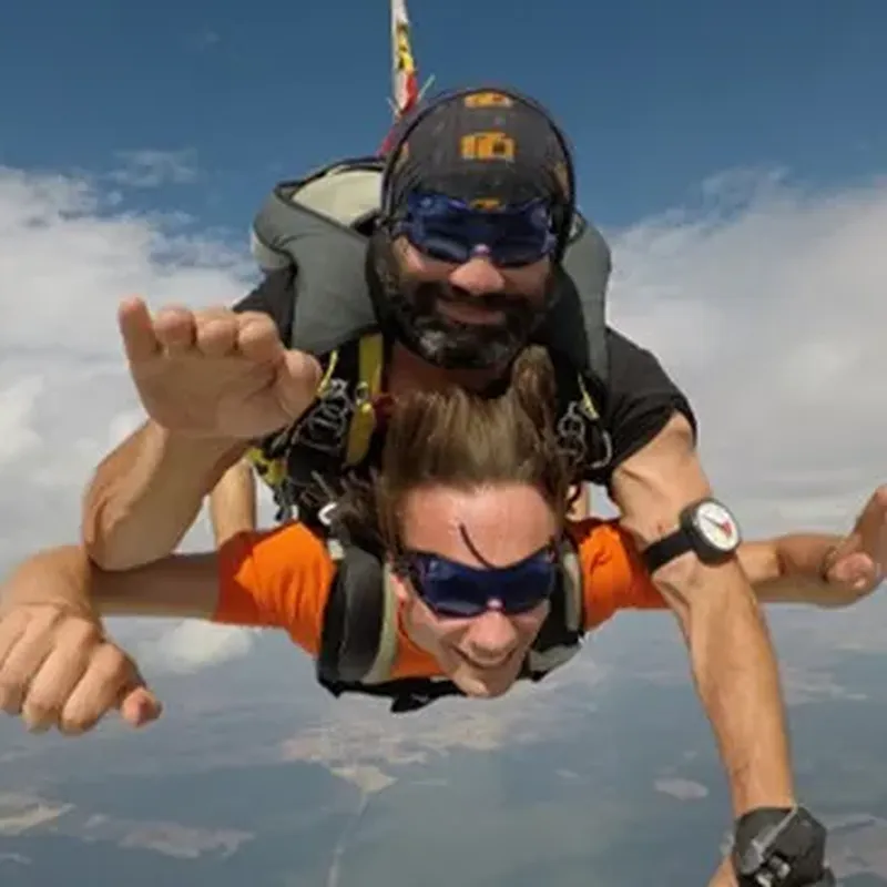 Billet Saut Parachute en Tandem près de Dijon
