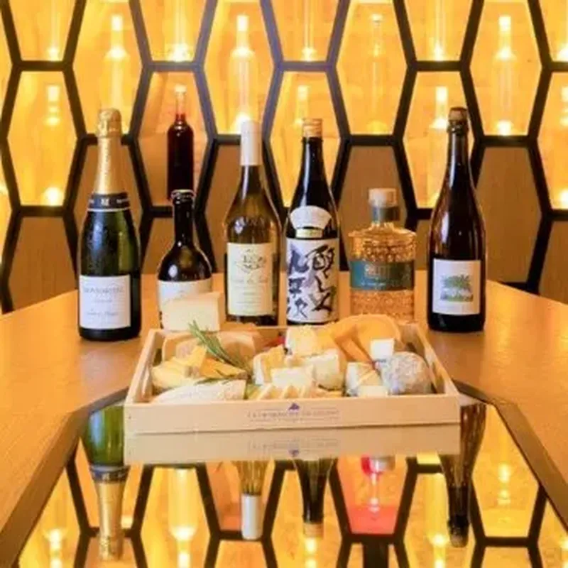 Billet Accord Sélection d'alcools et Fromages - Caves du Louvre Paris