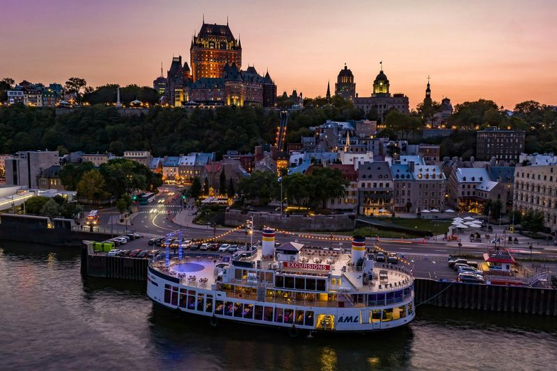 Billet Québec : Dîner-croisière touristique 5 services