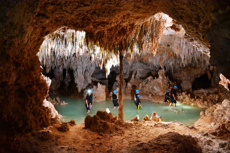 Billet Río Secreto : Visite guidée + Déjeuner + Vélo, descente en rappel et tyrolienne