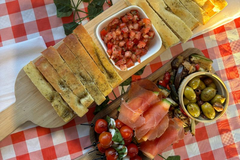 Billet Rotterdam : Tour en bateau + Pizzas, amuse-gueule et dessert