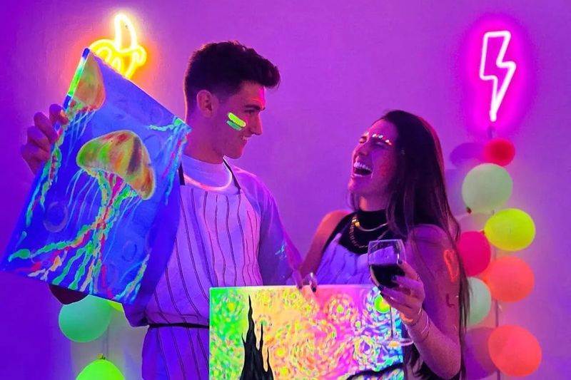 Billet Valence : Wine Gogh Glow Academy Atelier guidé de peinture et de vin