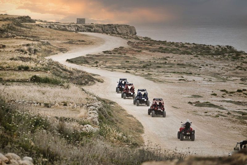 Billet Gozo : Excursion guidée en quad au coucher du soleil depuis Malte + Visite de Comino + Transferts