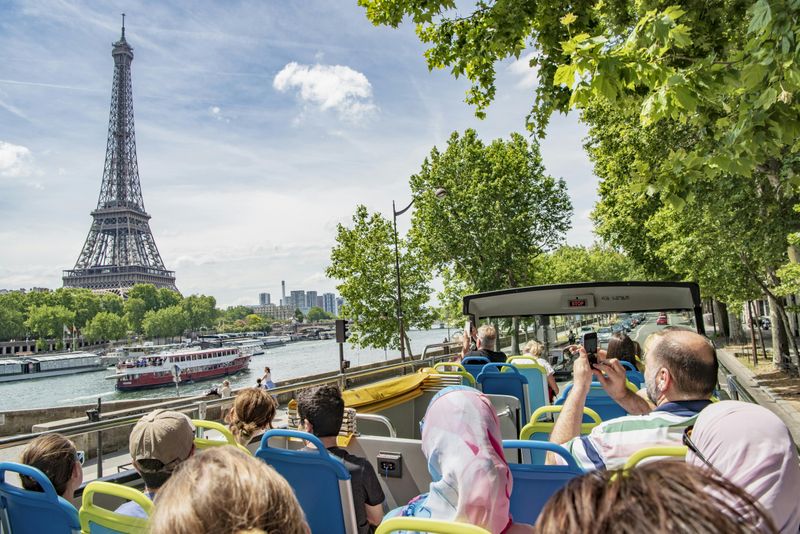 Billet Tootbus Paris: Bus Touristique écologique (Hop-on Hop-off)