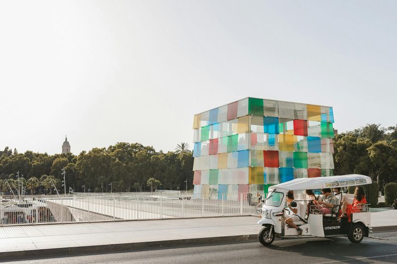 Billet Málaga : 1 heure de visite en tuk tuk électrique privé