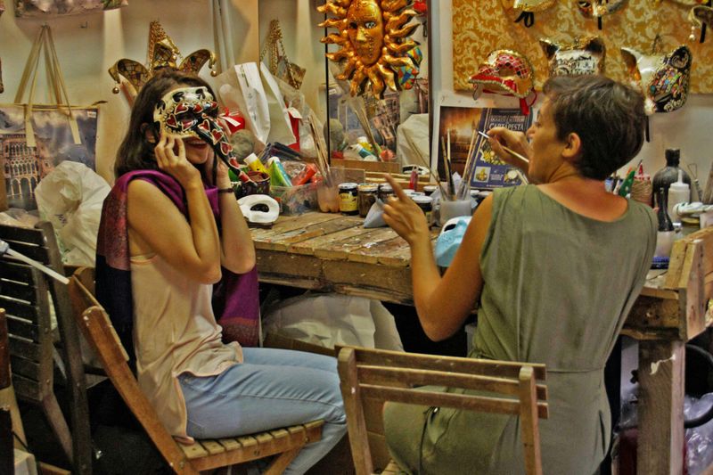 Billet Venise : Tour de fabrication de masques