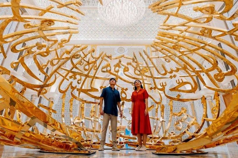 Billet Abu Dhabi : Tour de ville privé + Grande Mosquée Sheikh Zayed + Palais Qasr Al Watan