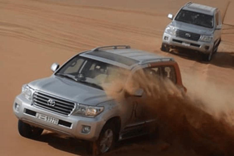 Billet Abu Dhabi : Safari dans le désert au coucher du soleil