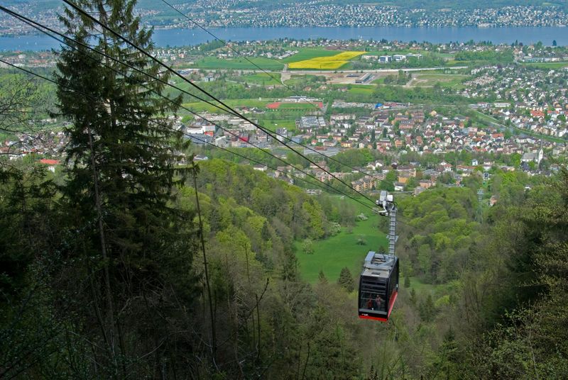 Billet Traversée en ferry sur le lac de Zurich & téléphérique jusqu'à Felsenegg