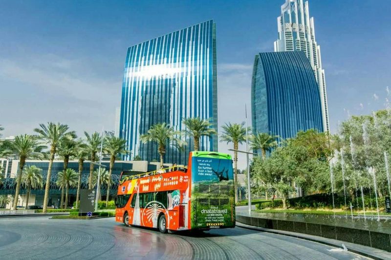 Billet City Sightseeing Bus Hop-on Hop-off d'une journée à Dubaï et Abu Dhabi