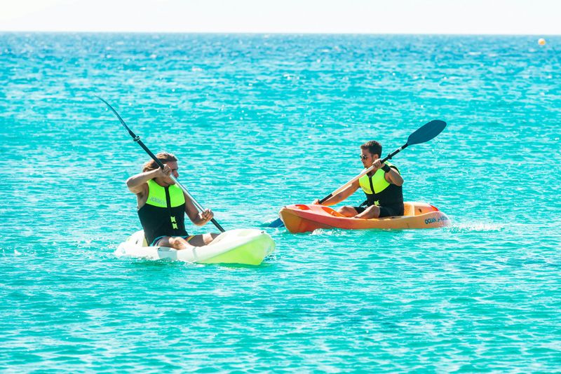 Billet Mykonos Super Paradise Beach : location de kayak et paddle