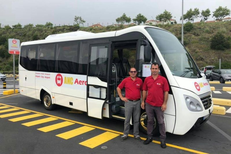 Billet Ponta Delgada : Transfert en bus vers/depuis l'aéroport et le centre ville