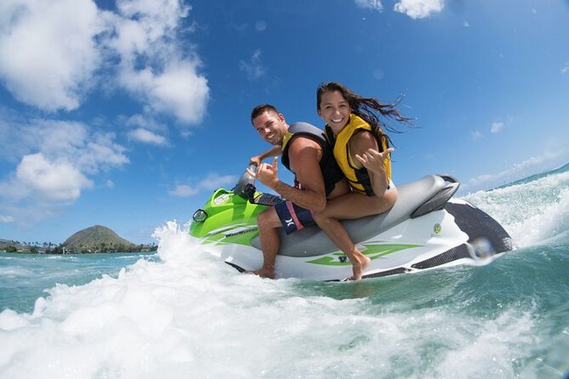 Billet Combo exclusif jet ski et bateau banane sur la baie de Maunalua