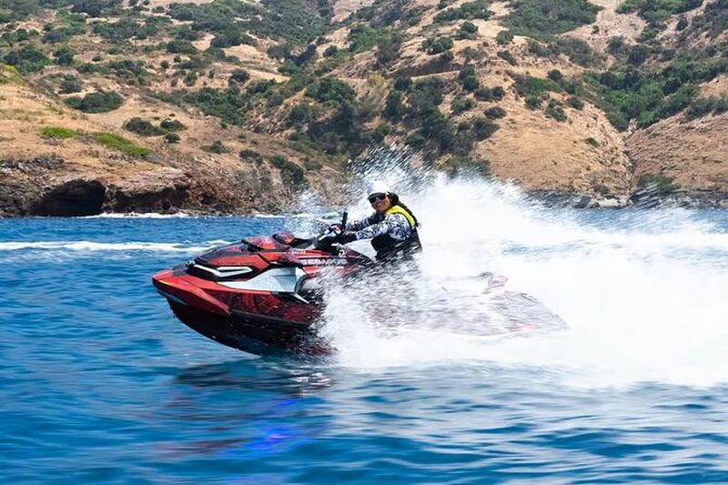 Billet Aventure guidée en jet ski dans deux ports Catalina Island