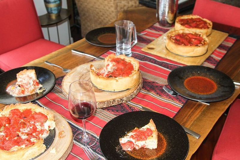 Billet Travelling Spoon Chicago-Style Deep Dish Pizza Cours de cuisine en ligne privé