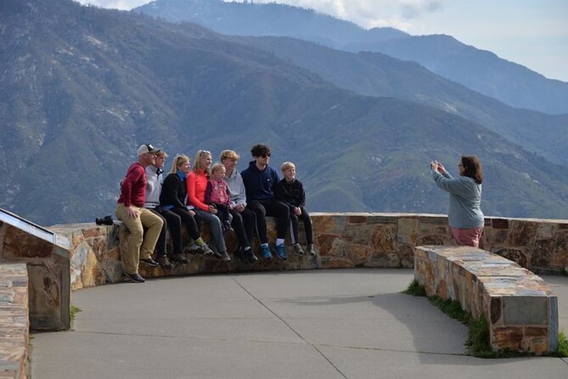 Billet Excursion privée d'une journée aux parcs Sequoia et Kings Canyon depuis Los Angeles
