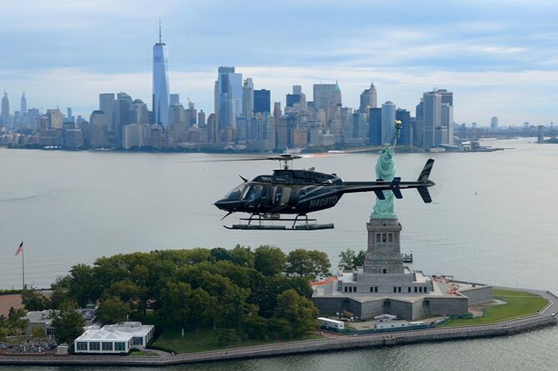 Billet NY Helicopter Tour : Ultimate NYC Sightseeing (frais d'aéroport inclus)