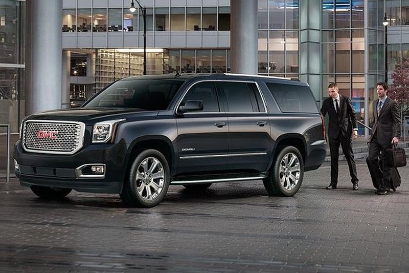 Billet Transport de luxe privé vers / depuis l'aéroport de Boston Logan (BOS)