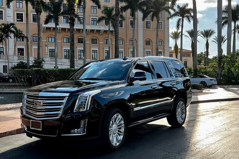 Billet Services privés de limousine de 4x4 à Miami FL