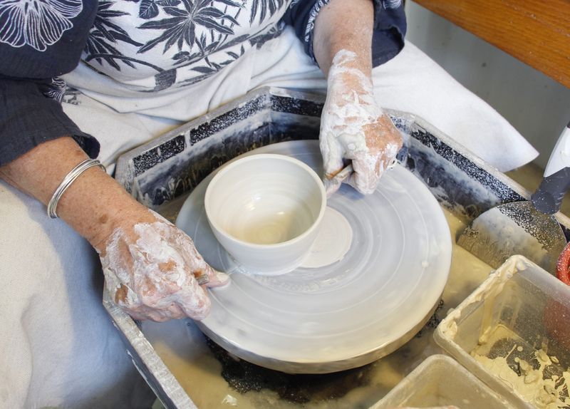 Billet Atelier - Initiez-vous au tour et au modelage sur une journée