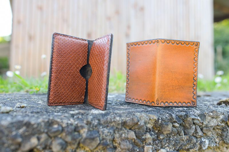 Billet Atelier - Réalisez votre porte-cartes en cuir