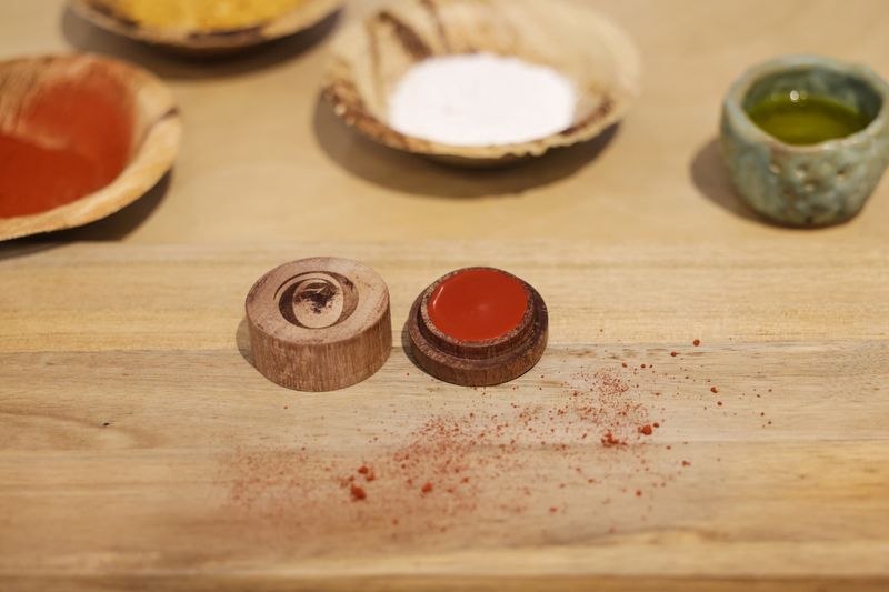 Billet Atelier - Réalisez vos rouges à lèvres naturels en équipe