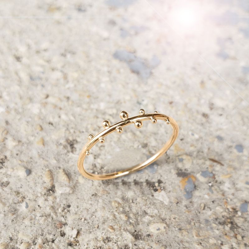 Billet Atelier - Créez votre bague perlée en or jaune 18 carats