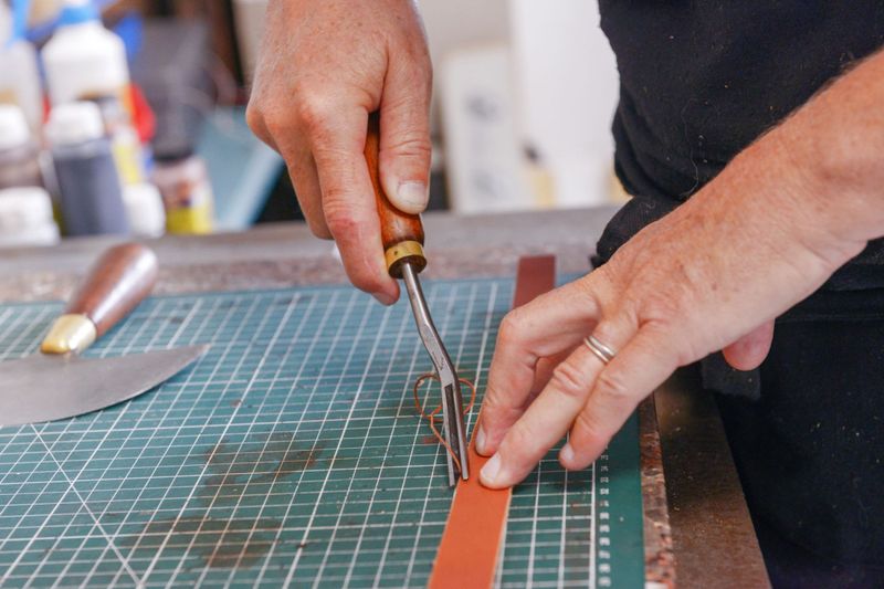 Billet Atelier - Fabriquez votre collier pour chien en cuir