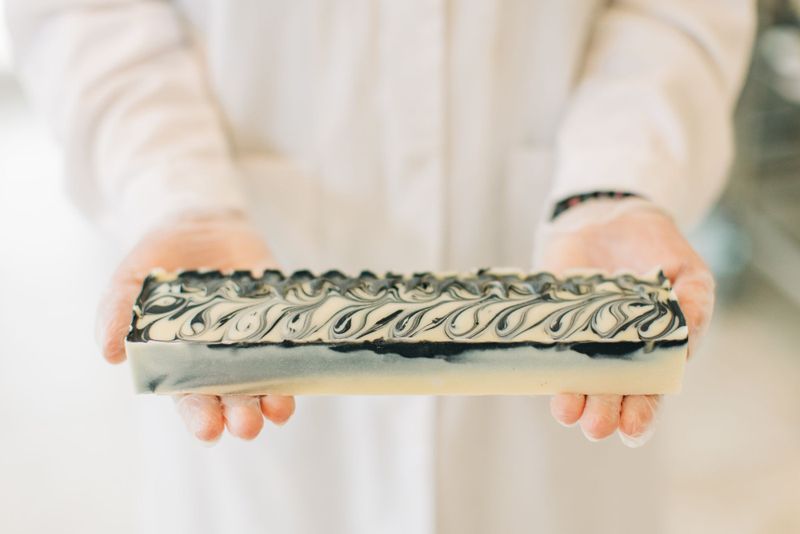 Billet Atelier - Saponifiez votre savon à froid et personnalisez-le