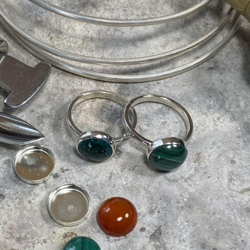 Billet Atelier - Créez votre bague en argent sertie