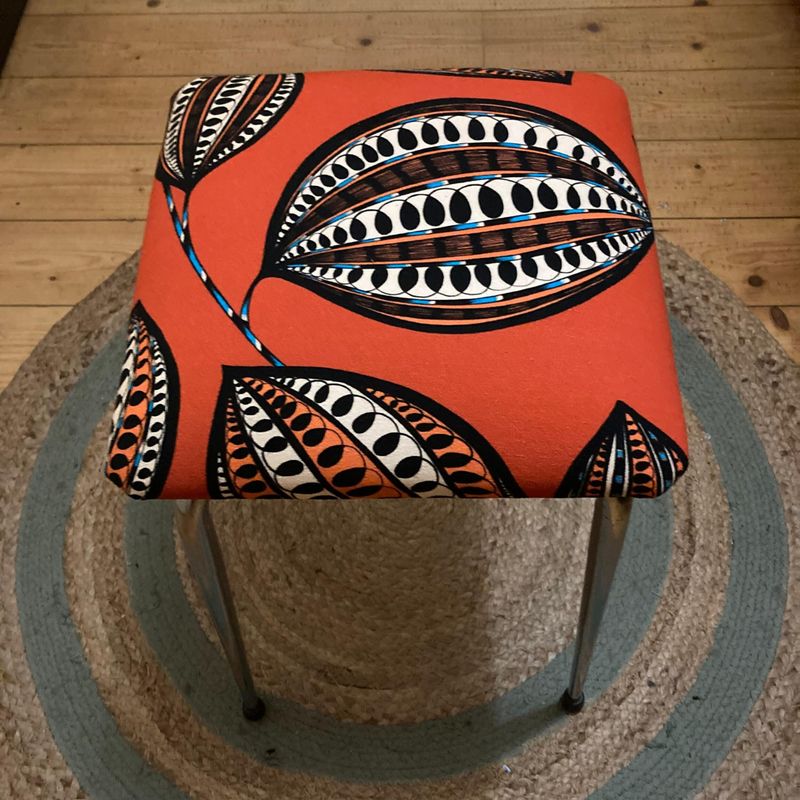 Billet Atelier - Tapissez votre tabouret vintage