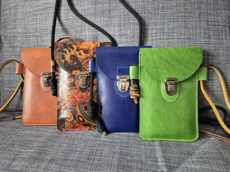 Billet Atelier - Fabriquez votre pochette à téléphone en cuir