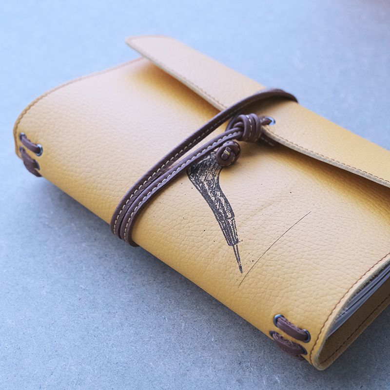 Billet Atelier - Fabriquez votre carnet de voyage en cuir