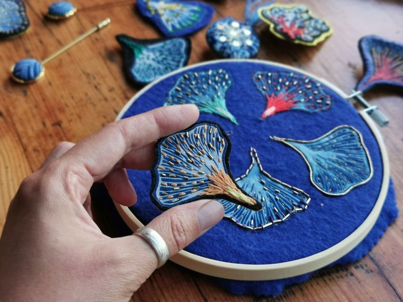 Billet Atelier - Initiez vous à la broderie sur cyanotype