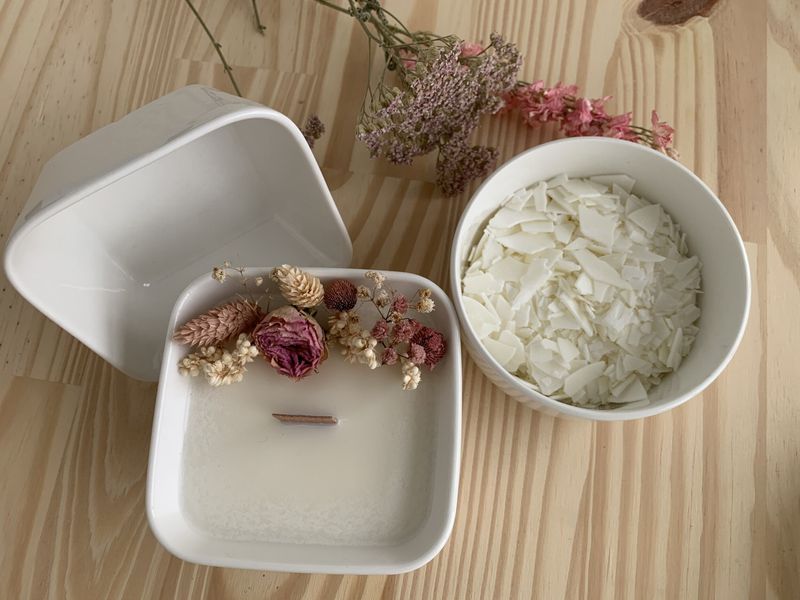 Billet Atelier - Réalisez votre bougie fleurie parfumée